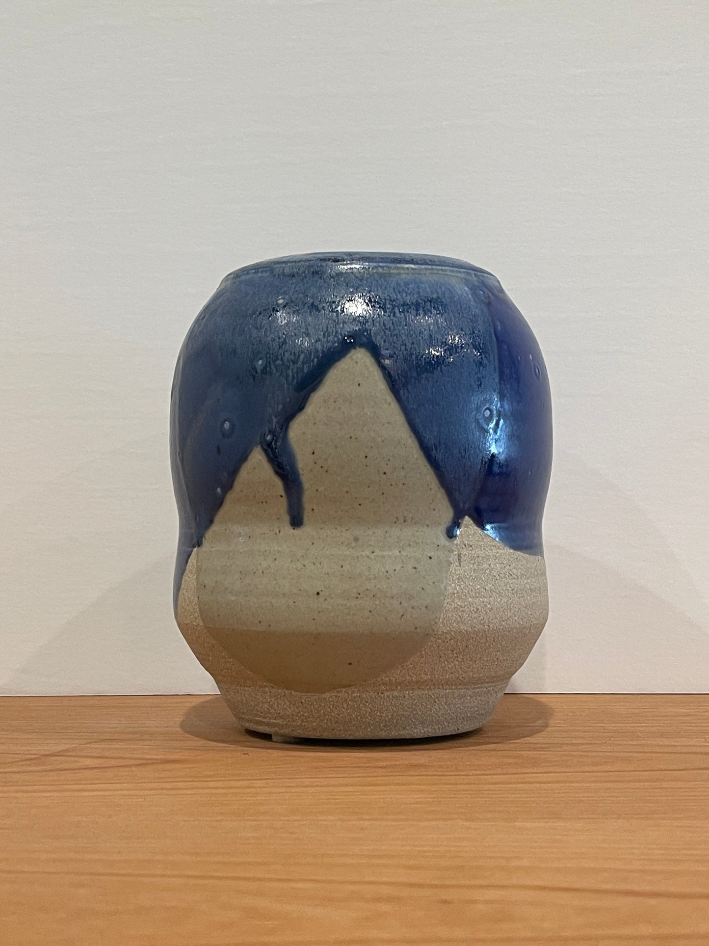 Shoshi Watanabe - Vase-Medium-Gloss Blue on White