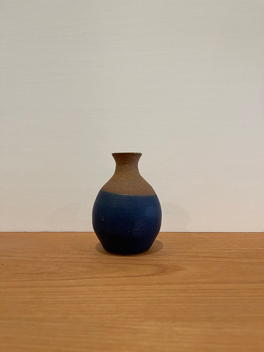 Shoshi Watnabe - Vase-Mini-Matt Blue on Brown