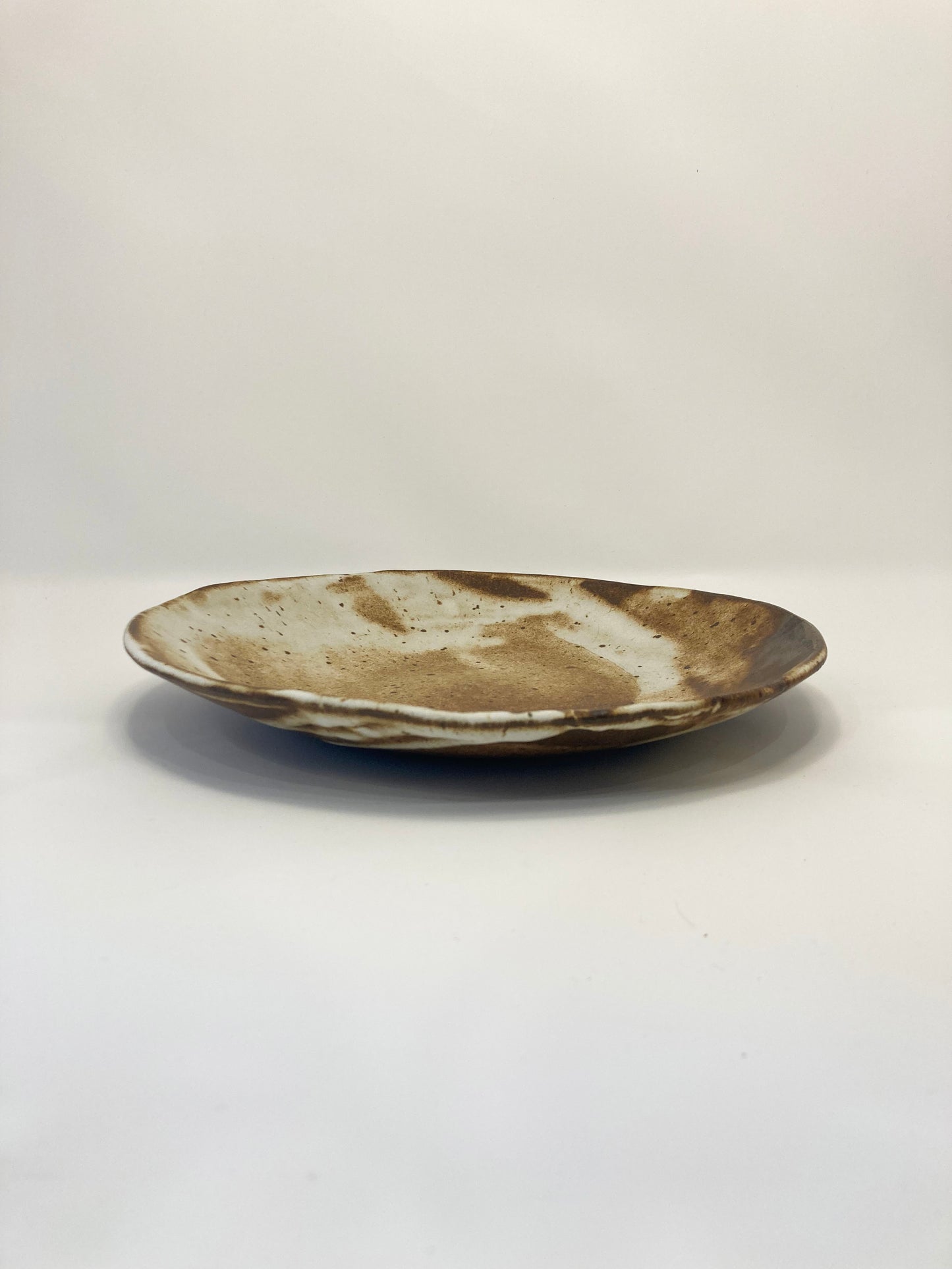Nora Zamichow - Large plate - Round Brown